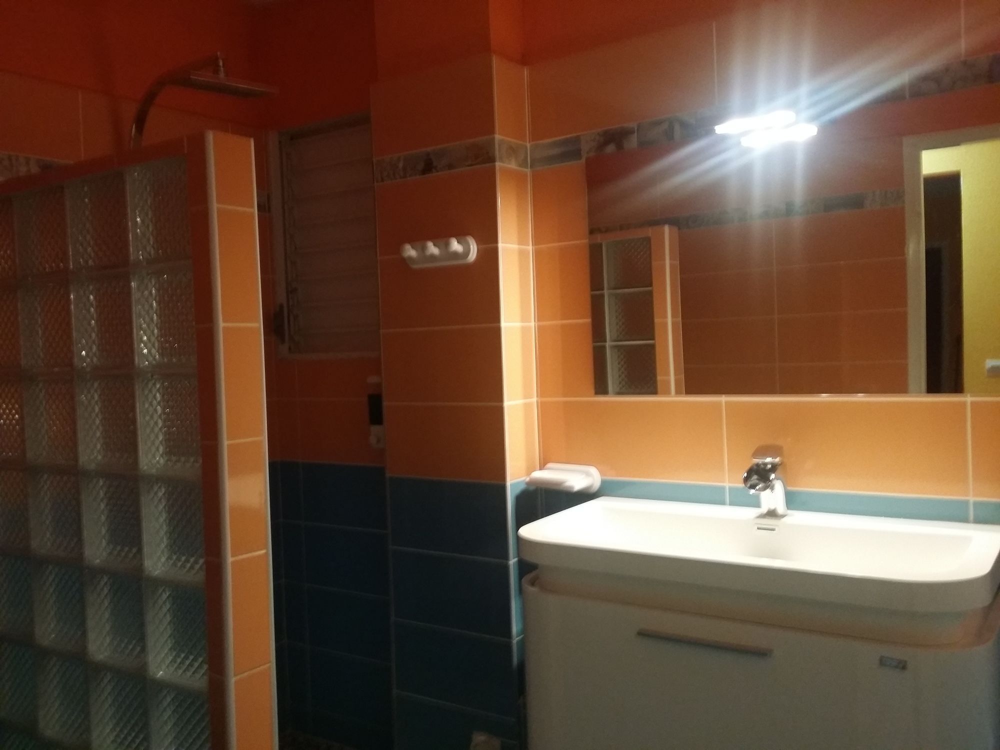 Appartement D'Zil เลอโกซิเยร์ ภายนอก รูปภาพ